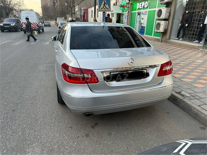 Mercedes E 200 2011, 228,000 km - 1.8 л - Bakı