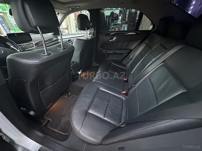Mercedes E 200 2011, 228,000 km - 1.8 л - Bakı