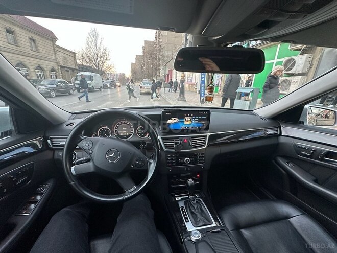 Mercedes E 200 2011, 228,000 km - 1.8 л - Bakı