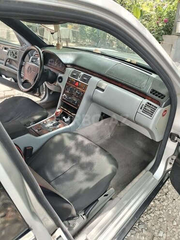 Mercedes E 230 1996, 350,000 km - 2.3 л - Kürdəmir