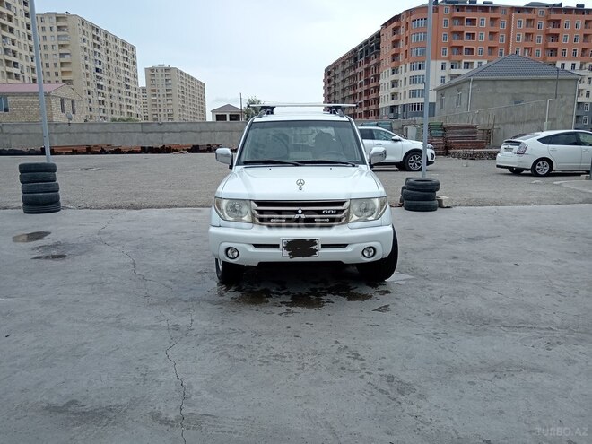 Mitsubishi Pajero io 2001, 347,000 km - 2.0 л - Sumqayıt
