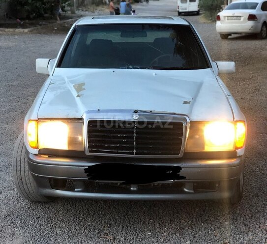 Mercedes E 220 d 1992, 200,000 km - 2.0 l - Bakı
