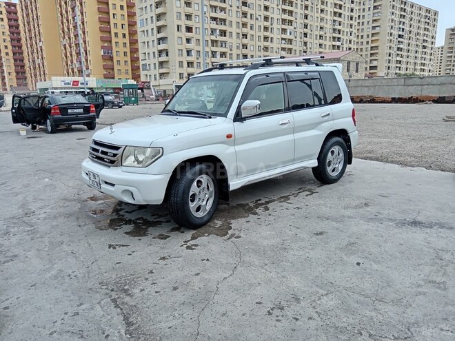 Mitsubishi Pajero io 2001, 347,000 km - 2.0 л - Sumqayıt