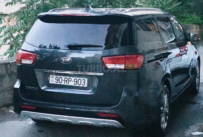 Kia Carnival 2015, 208,000 km - 2.0 l - Bakı