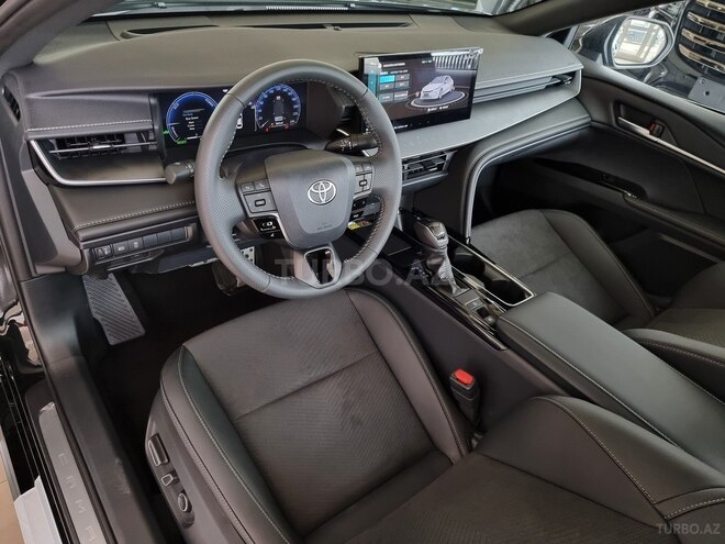 Toyota Camry-35