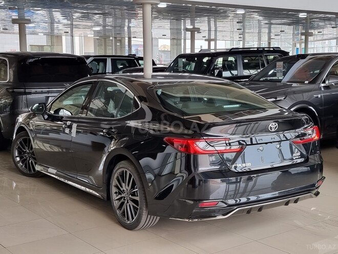 Toyota Camry-23