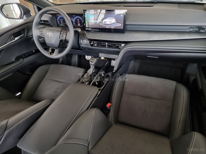 Toyota Camry-34
