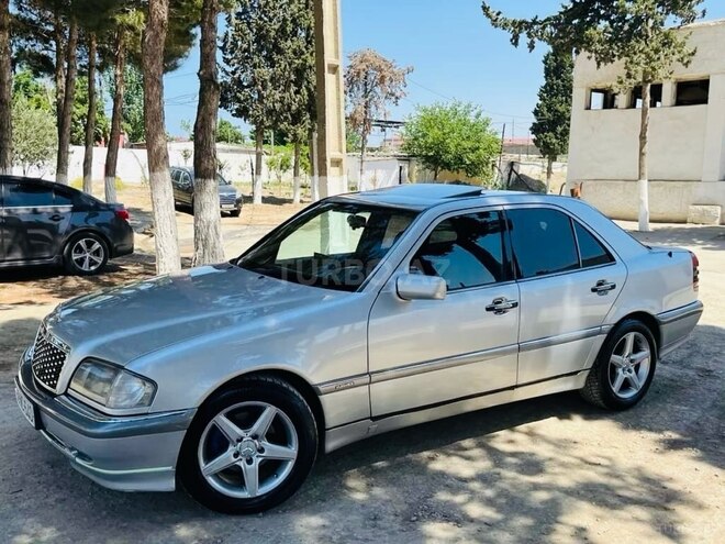 Mercedes B 200 2005, 452,360 km - 2.0 l - Bakı