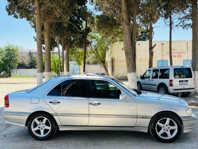 Mercedes B 200 2005, 452,360 km - 2.0 l - Bakı