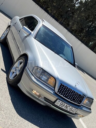 Mercedes B 200 2005, 452,360 km - 2.0 l - Bakı