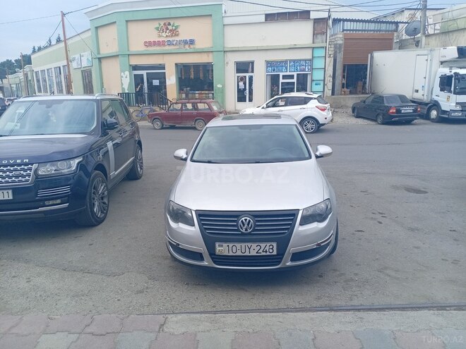 Volkswagen Passat 2010, 127,000 km - 2.0 l - Quba