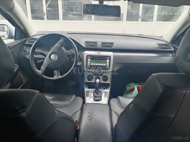 Volkswagen Passat 2010, 127,000 km - 2.0 l - Quba