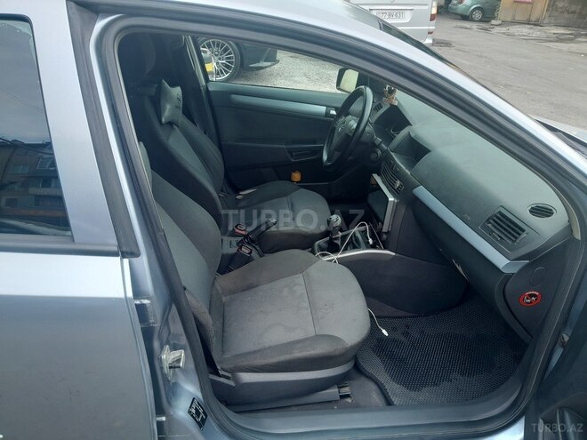Opel Astra 2004, 366,000 km - 1.4 l - Bakı