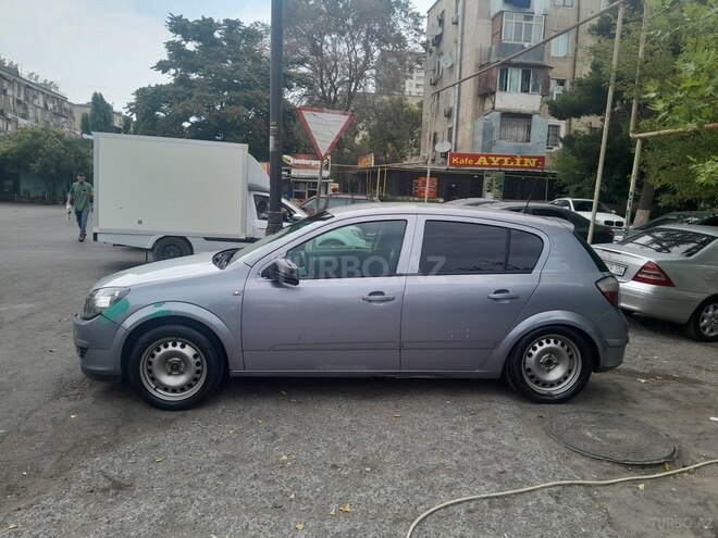 Opel Astra 2004, 366,000 km - 1.4 l - Bakı