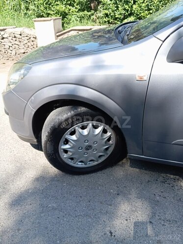 Opel Astra 2006, 197,000 km - 1.4 l - Gəncə