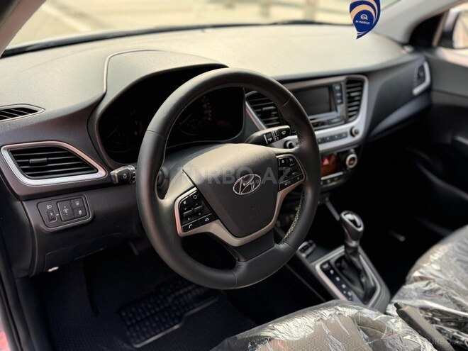 Hyundai Accent 2018, 82,835 km - 1.6 l - Bakı