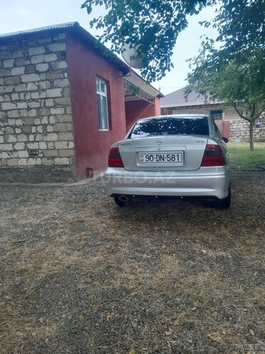 Opel Vectra 1999, 140,000 km - 2.0 л - Qazax