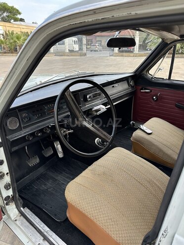 GAZ 24 1984, 924,000 km - 2.4 l - Bakı