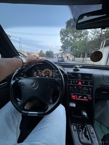 Mercedes C 180 1999, 335,100 km - 1.8 л - Bakı