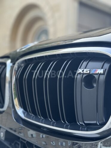 BMW X6 M 2015, 88,000 km - 4.4 л - Bakı