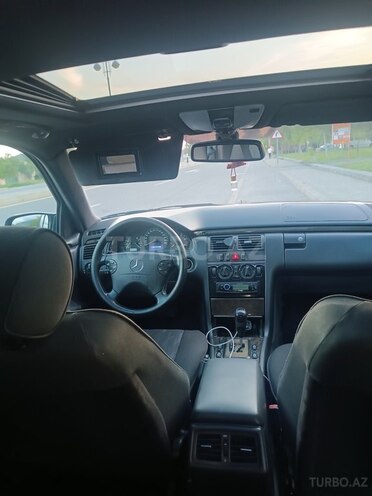 Mercedes E 270 2001, 440,000 km - 2.7 l - Qəbələ