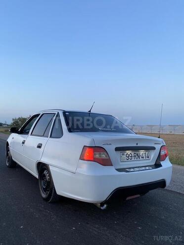 Daewoo Nexia 2009, 370,000 km - 1.5 l - Salyan