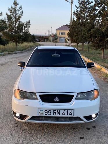 Daewoo Nexia 2009, 370,000 km - 1.5 l - Salyan