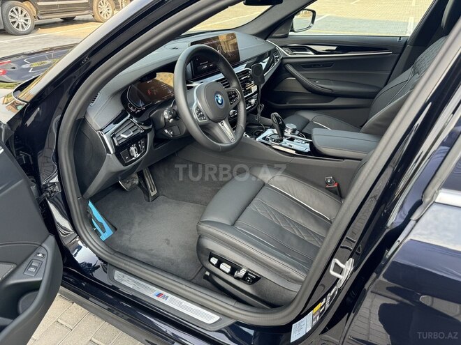 BMW 530e-10