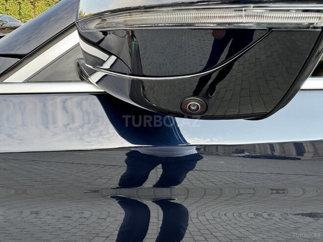 BMW 530e-16