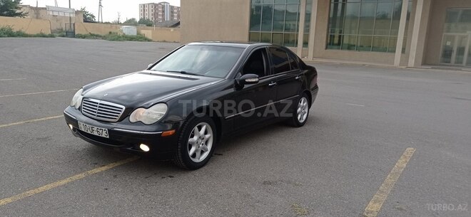 Mercedes C 240 2001, 243,000 km - 2.6 l - Salyan