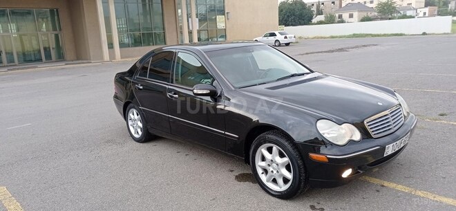 Mercedes C 240 2001, 243,000 km - 2.6 l - Salyan