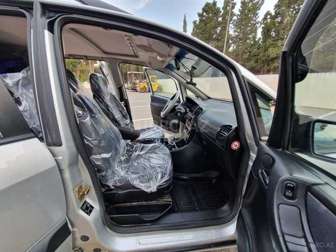 Opel Zafira 2000, 257,283 km - 1.8 l - Sumqayıt