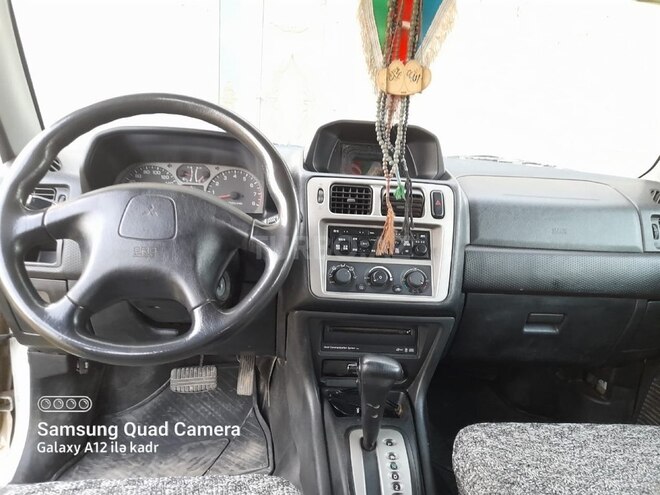 Mitsubishi Pajero io 2000, 248,000 km - 1.8 l - Bakı