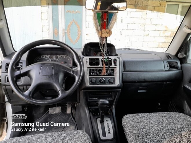 Mitsubishi Pajero io 2000, 248,000 km - 1.8 l - Bakı