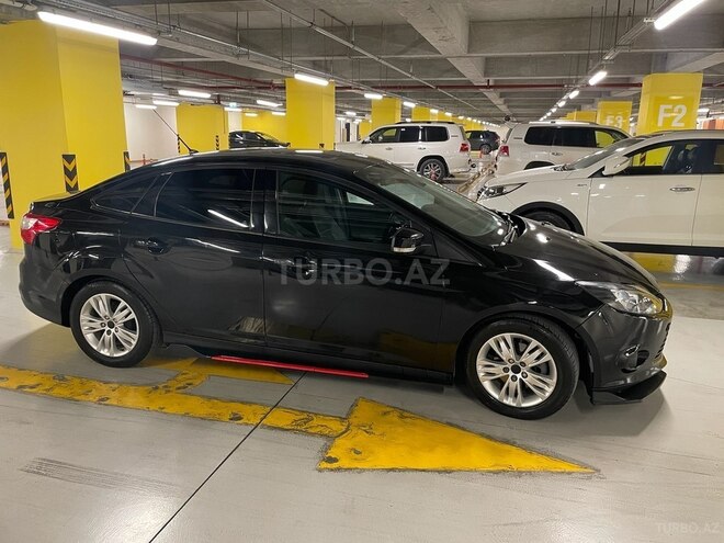Ford Focus (North America) 2011, 160,000 km - 1.6 l - Gəncə