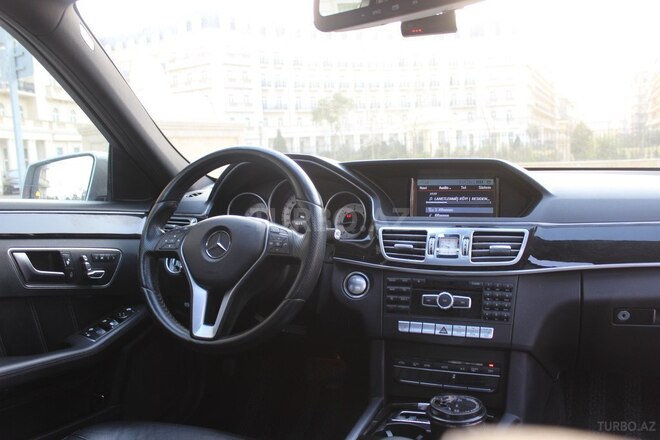 Mercedes E 220 d 2015, 180,000 km - 2.2 л - Bakı