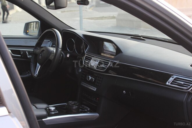 Mercedes E 220 d 2015, 180,000 km - 2.2 л - Bakı