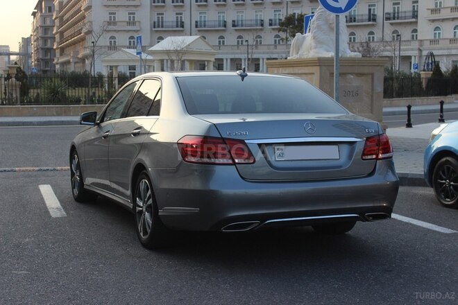 Mercedes E 220 d 2015, 180,000 km - 2.2 л - Bakı