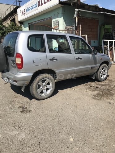 Chevrolet Niva 2008, 71,682 km - 1.7 l - Qusar
