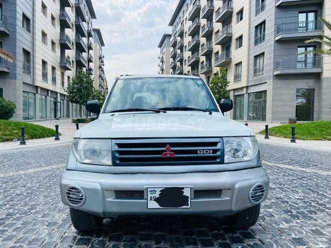 Mitsubishi Pajero io 2000, 190,000 km - 1.8 l - Bakı