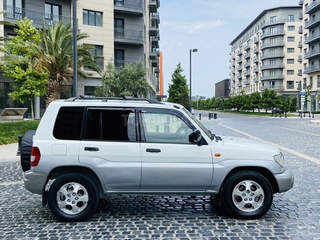 Mitsubishi Pajero io 2000, 190,000 km - 1.8 l - Bakı