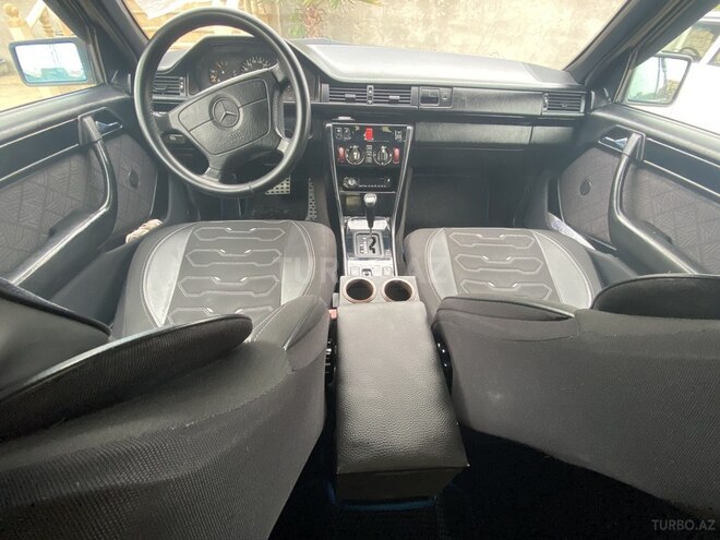 Mercedes E 220 1999, 397,000 km - 2.2 l - Bakı