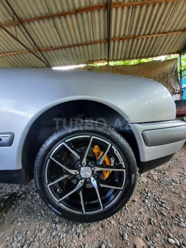 Mercedes E 230 1997, 340,000 km - 2.3 l - Beyləqan