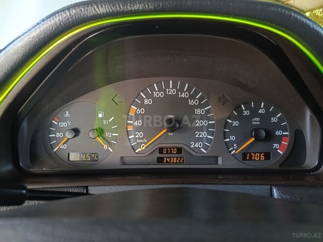 Mercedes E 230 1997, 340,000 km - 2.3 l - Beyləqan