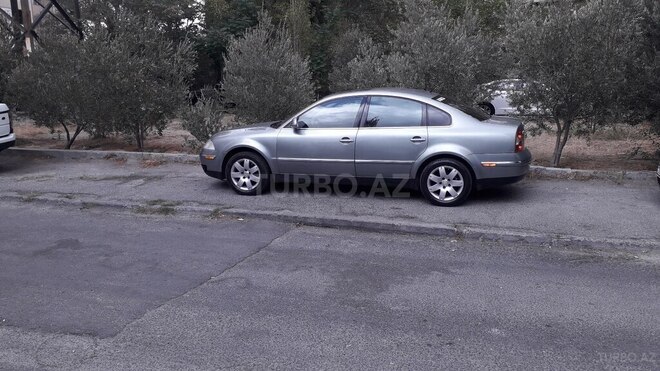 Volkswagen Passat 2004, 247,000 km - 1.8 l - Bakı