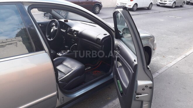 Volkswagen Passat 2004, 247,000 km - 1.8 l - Bakı