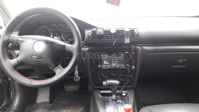 Volkswagen Passat 2004, 247,000 km - 1.8 l - Bakı