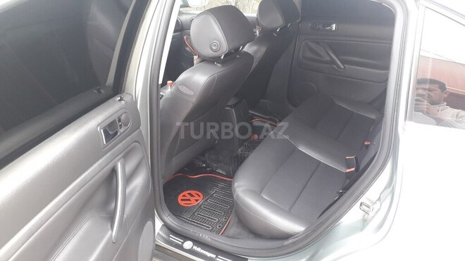 Volkswagen Passat 2004, 247,000 km - 1.8 l - Bakı