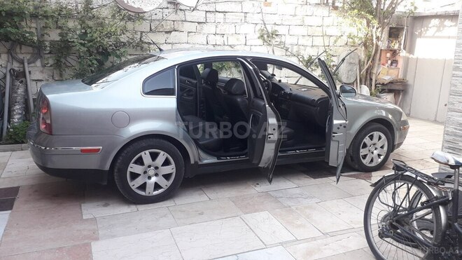 Volkswagen Passat 2004, 247,000 km - 1.8 l - Bakı