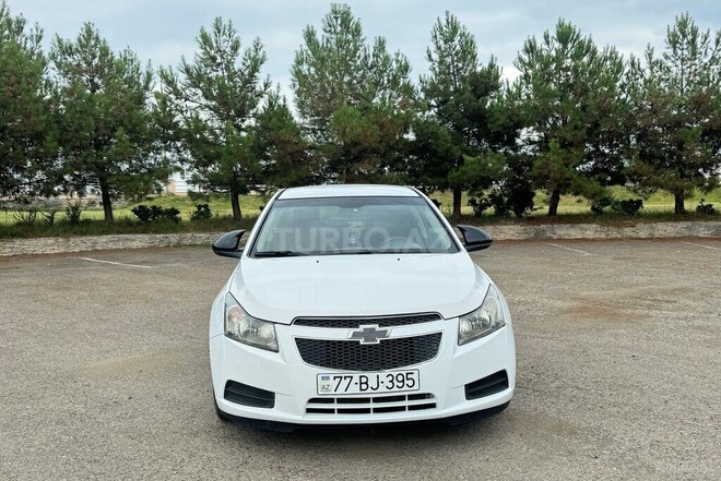 Chevrolet Cruze 2013, 380,000 km - 1.4 l - Astara